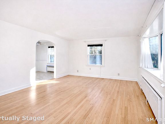 5th image of 40 Acton Road