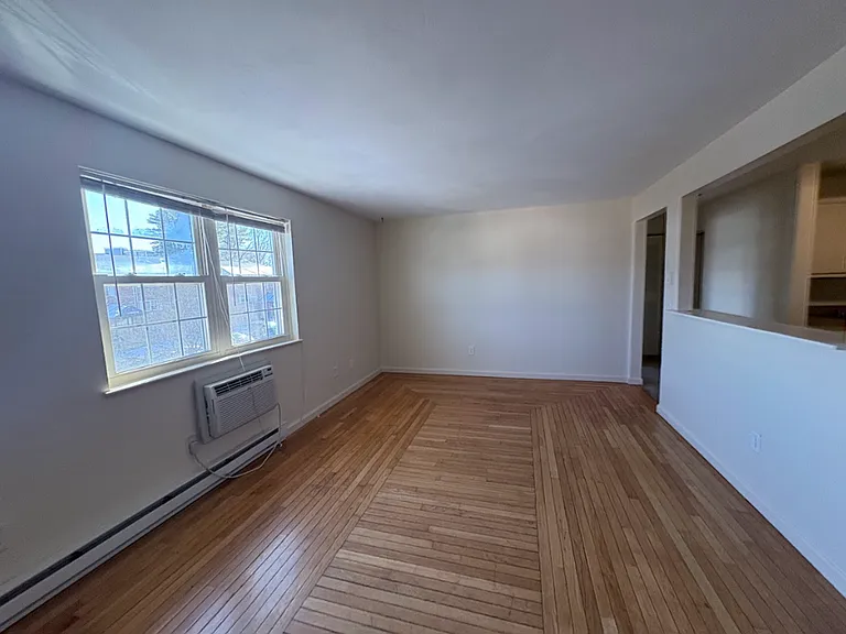 740 Central St #H21 — Photo 7