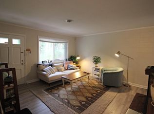 201 Barclay Rd #A, Chapel Hill, NC 27516