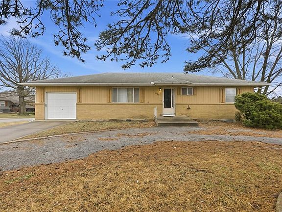 2nd image of 6127-6129 And Lot Pflumm Rd