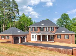 2275 Camargo Dr, Charlottesville, VA 22901