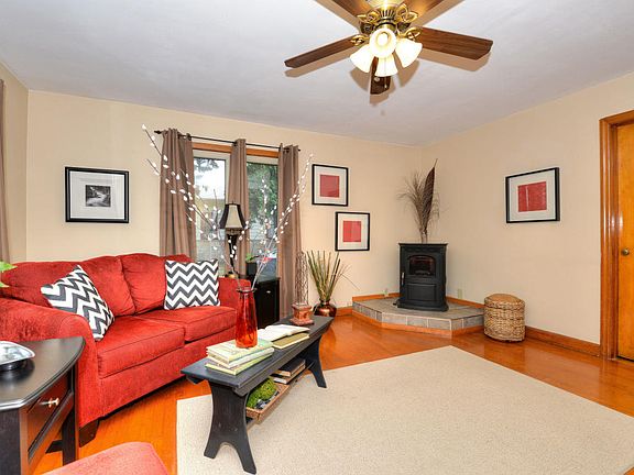 5th image of 839 N 109th St