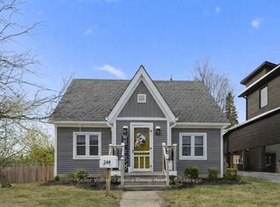 249 Gowrie St N, Centre Wellington, ON N1M 2H2