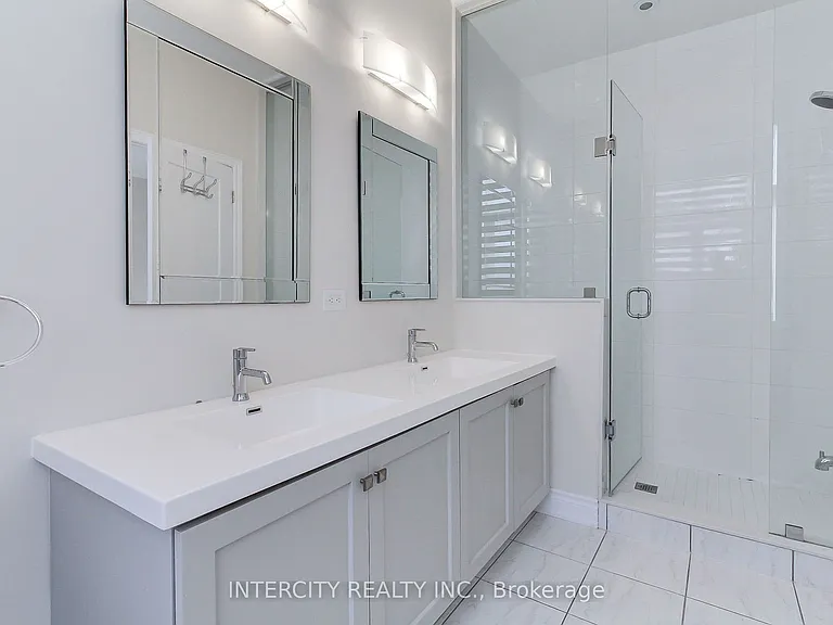 7 Adaskin Ave — Photo 36