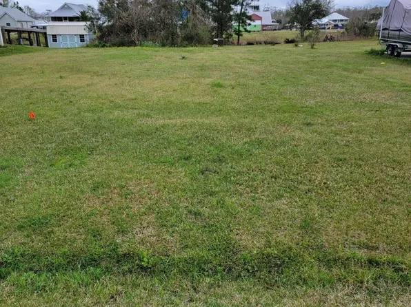 17138 Tchula Dr, Springfield, LA 70462
