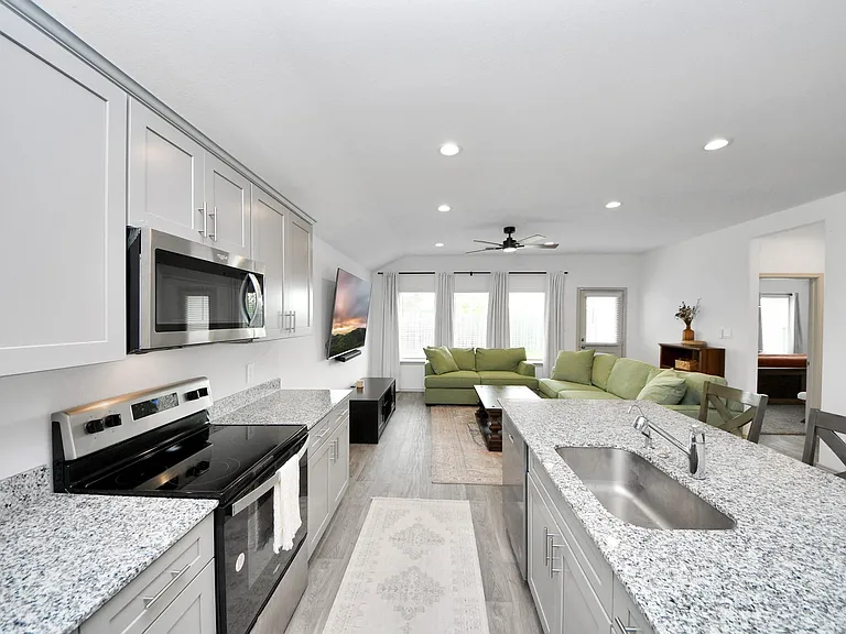 1137 Buffalograss Trl — Photo 13