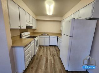 10615 NE Weidler St #5, Portland, OR 97220