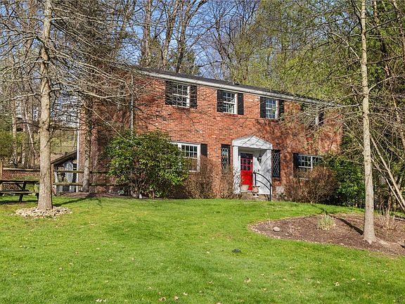 2nd image of 112 Eton Dr