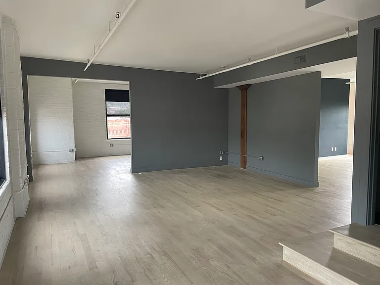 1908 Dunlap St #4 — Photo 11