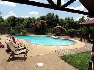 8215 E Walnut Creek Rd, Cordova, TN 38018