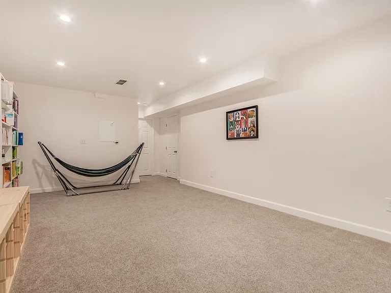 7153 Othello St — Photo 33