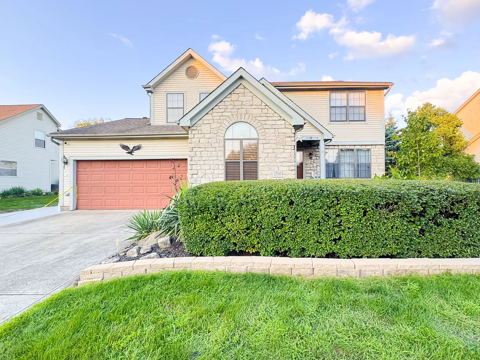4 bed, 2.5 bath, 2410 sqft, $3,000 — Photo 4