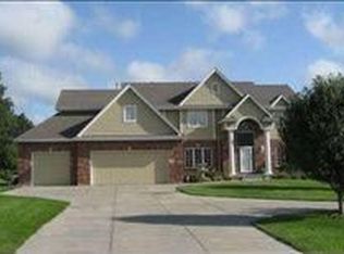 18008 Sunset Ln, Omaha, NE 68135