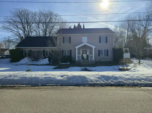 1427 W 14th St, Sault Sainte Marie, MI 49783