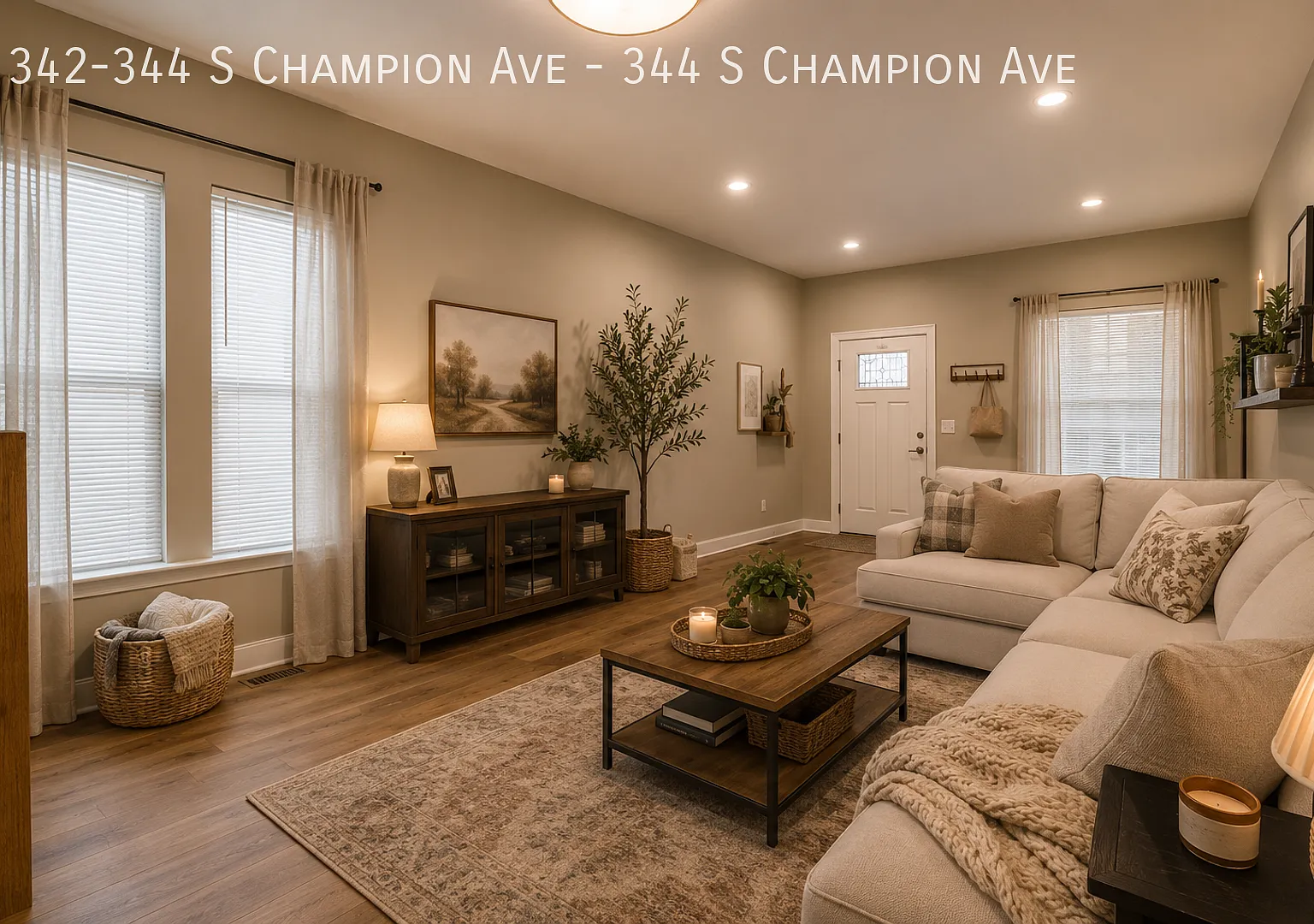 Large 4 Bed 2.5 Bath! — Photo 4