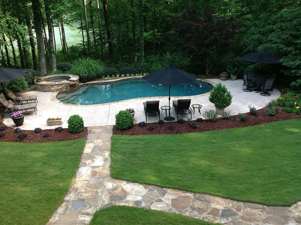Private backyard pool / golf