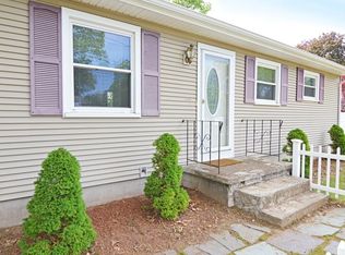 172 Newhouse St, Springfield, MA 01118