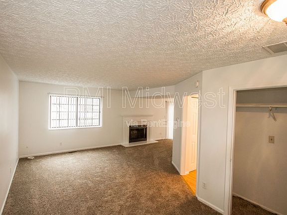 2nd image of 1838 Keystone Lakes Dr