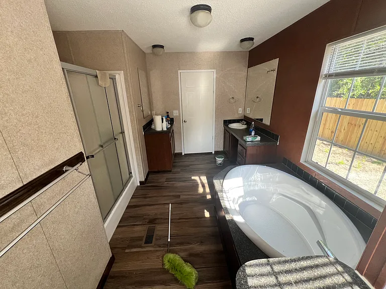 237 Hudson Rd — Photo 12