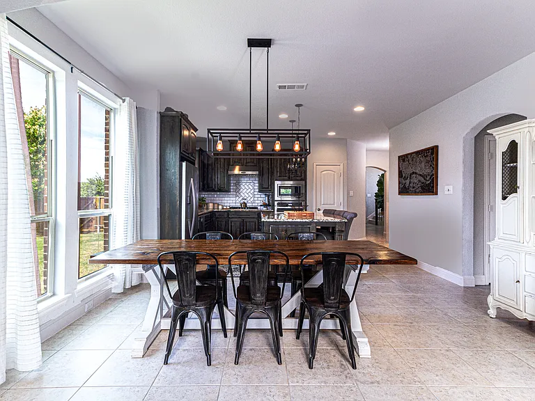 600 Wilshire Ln — Photo 7