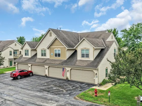 8615 S Stratford ROAD #102-16, Oak Creek, WI 53154
