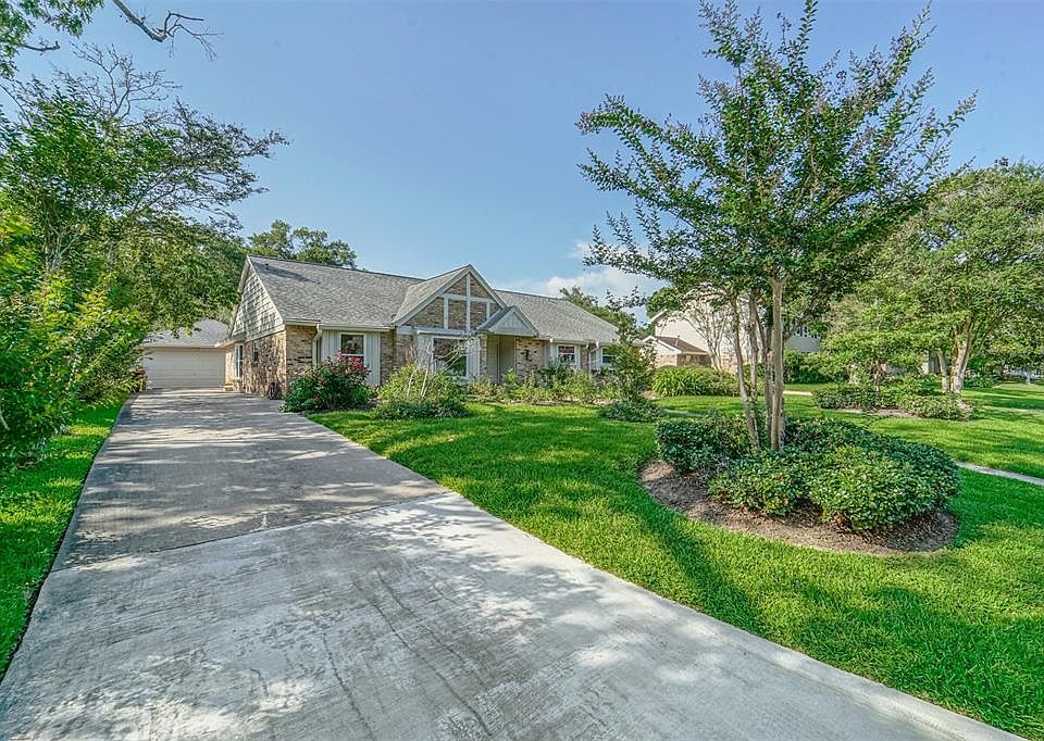 311 Forest Lake Dr, Seabrook, TX 77586 MLS 63026957 Zillow