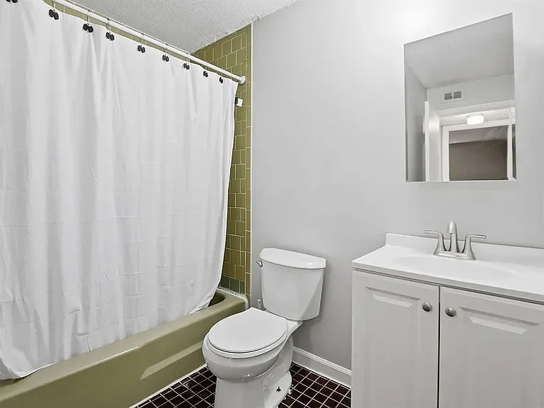 15 Shadowbrook Ln #28 — Photo 6
