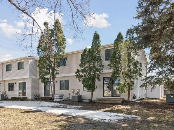 7604 Hampshire Ave N, Brooklyn Park, MN 55428