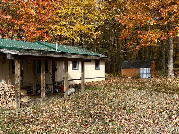 2nd image of 728 Baker Hollow Rd