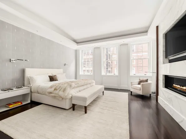 46 East 66th Street image 23 of 44