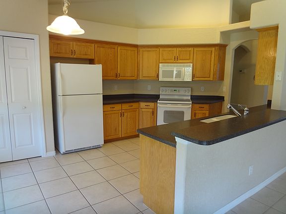 4th image of 4836 Zion Dr