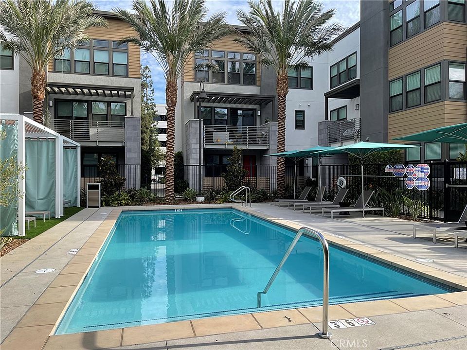 1st image of 771 S Grable Cir