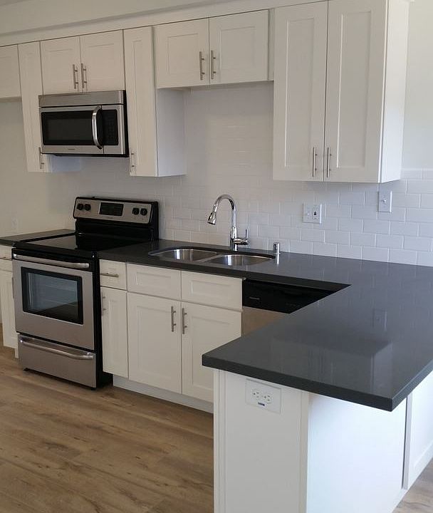 1st image of 21111 Wood Ave APT 08
