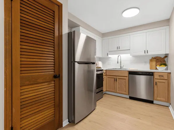 Pinecrest Apartments
