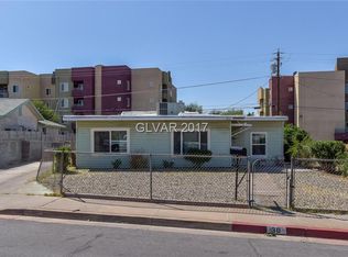 30 Wyoming Ave, Henderson, NV 89015