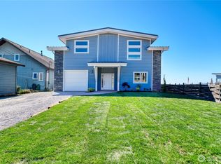 631 Freeman Lane Point, Roberts, WA 98281