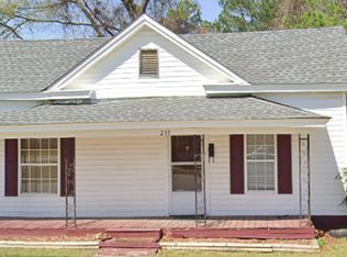 210 S Elm Ave #A, Dunn, NC 28334