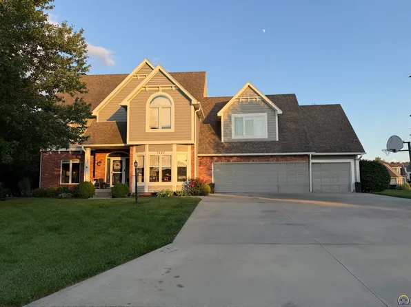 7527 SW Blue Inn Pl, Topeka, KS 66614