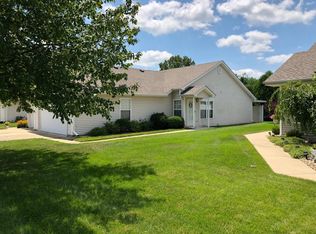 1733 S Albany Pl, Decatur, IL 62521