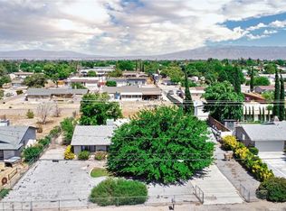 10267 Oakwood Ave, Hesperia, CA 92345
