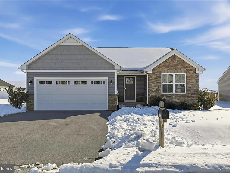 313 Switchgrass Ct — Photo 2