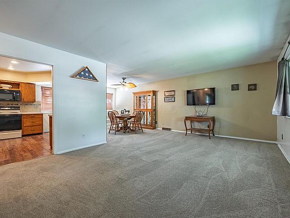 3rd image of 3906 Monterey Dr