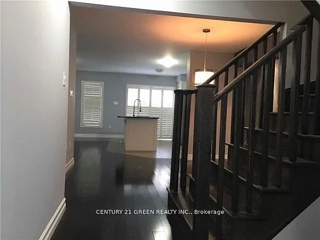 1048 Haxton Hts — Photo 10