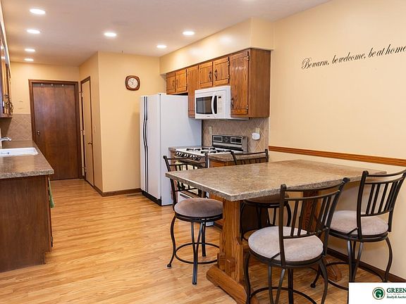 4th image of 1506 Meadow Ln