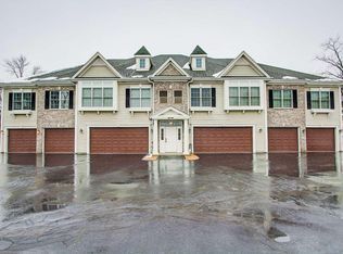 5610 S 76th St APT 2, Greendale, WI 53129