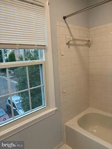 6803 Wild Rose Ct — Photo 27
