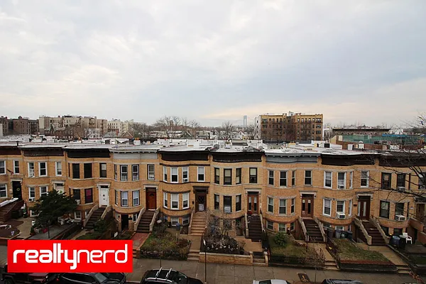 Rented by Realty Nerd | media 16