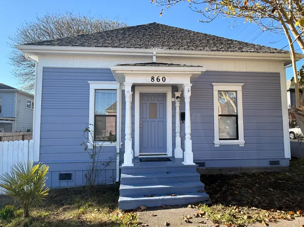 860 7th St, Fortuna, CA 95540