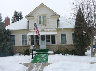 620 Farewell St, Lewistown, MT 59457
