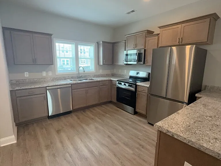 623 Jacks Crossing Dr — Photo 3